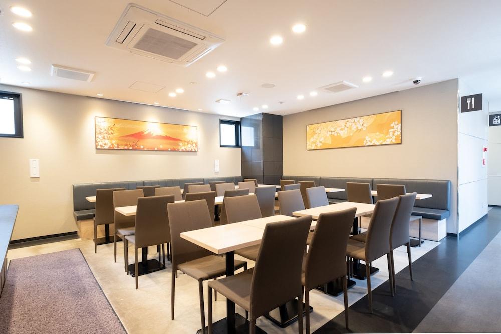 Shinsaibashi-Higashi Crystal Hotel Osaka Esterno foto